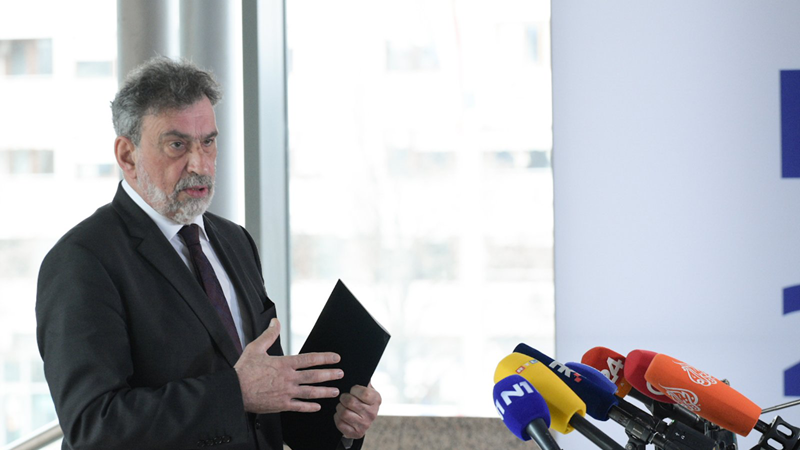 Fuchs: Nema razloga mijenjati model nastave